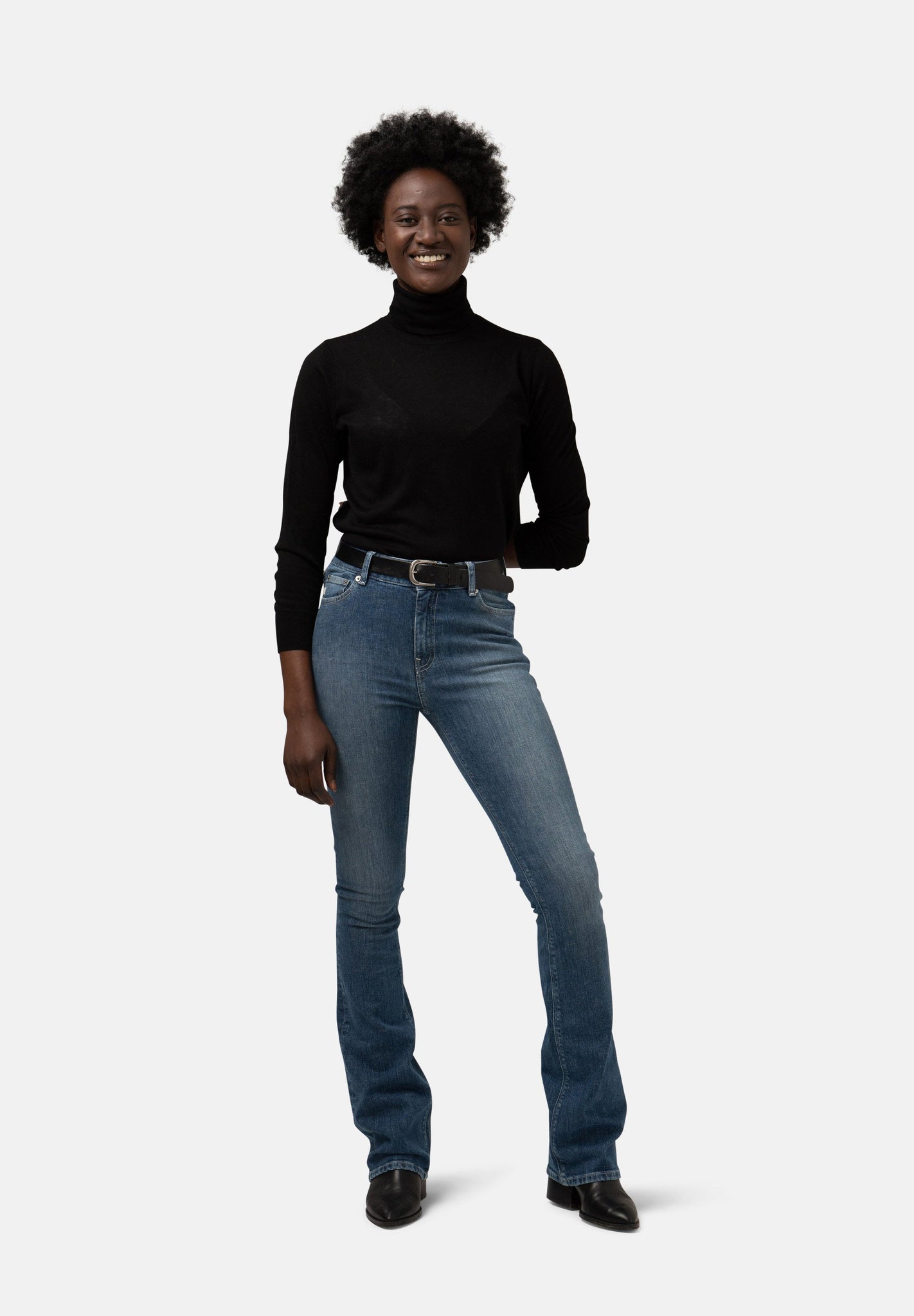 MUD Jeans Flared Hazen Indigo Jeans Fabric Boutique